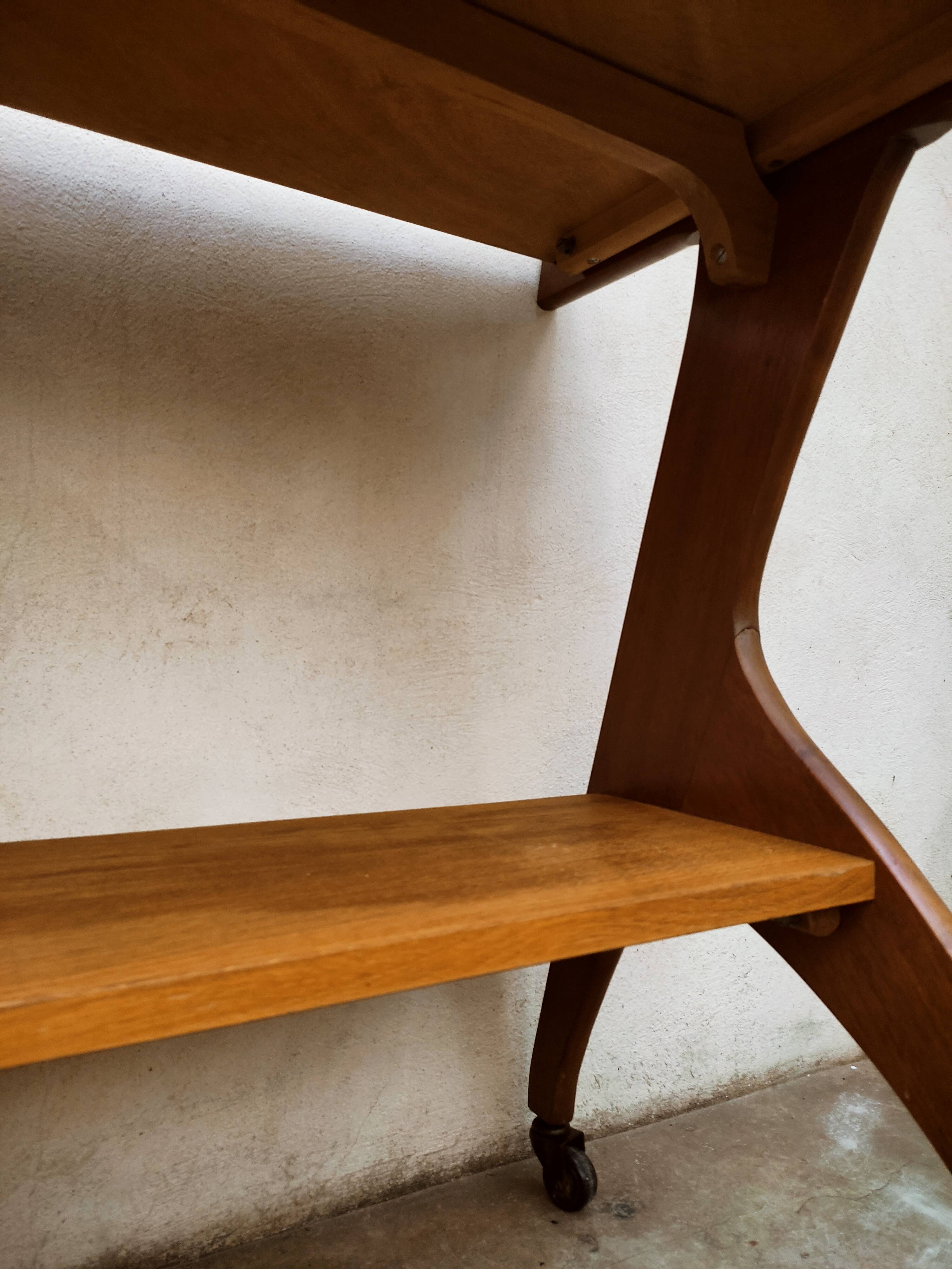 Scandinavian desktop or console