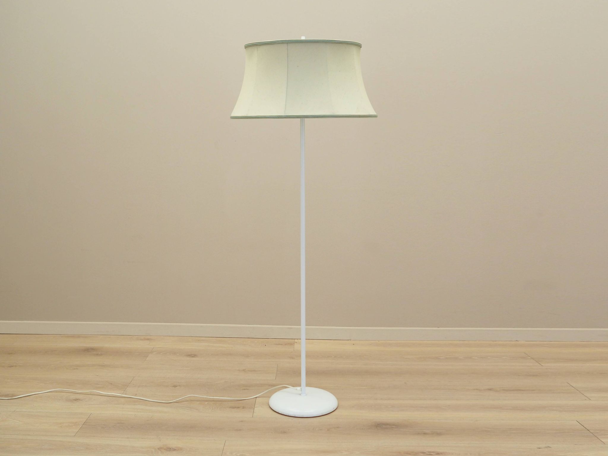 Lampadaire, design danois, années 1970, production : Danemark