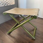 Tabouret pliable vintage Regency en hêtre italien et cuir