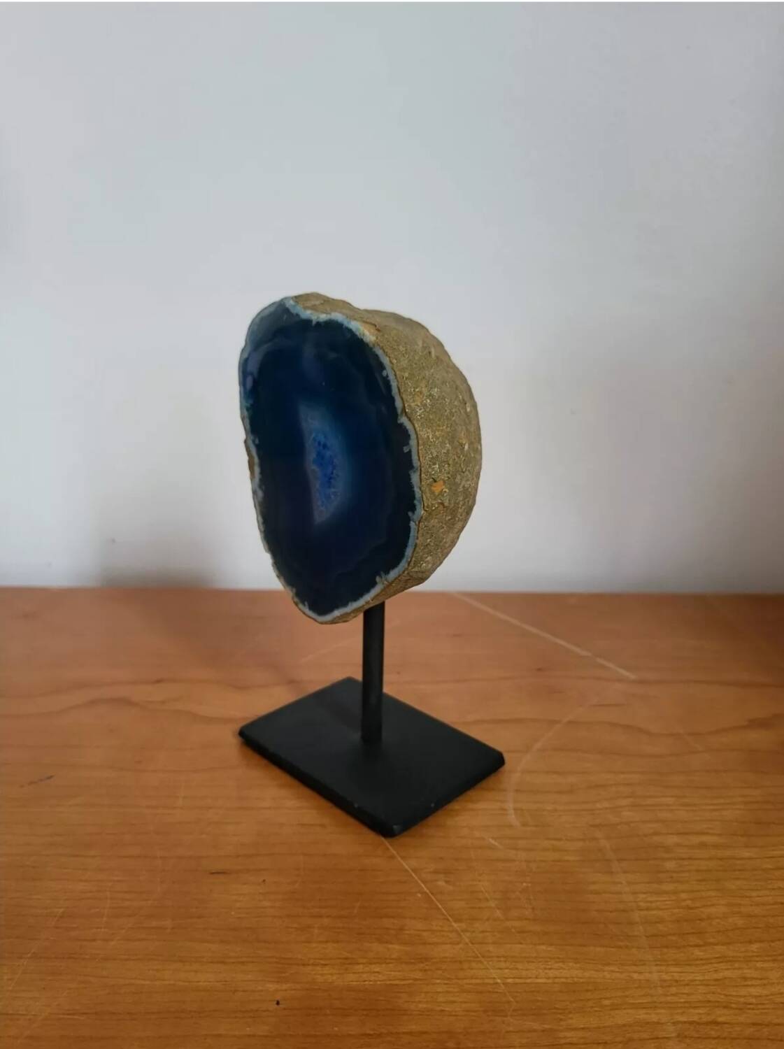 Blue Geode Agate on support