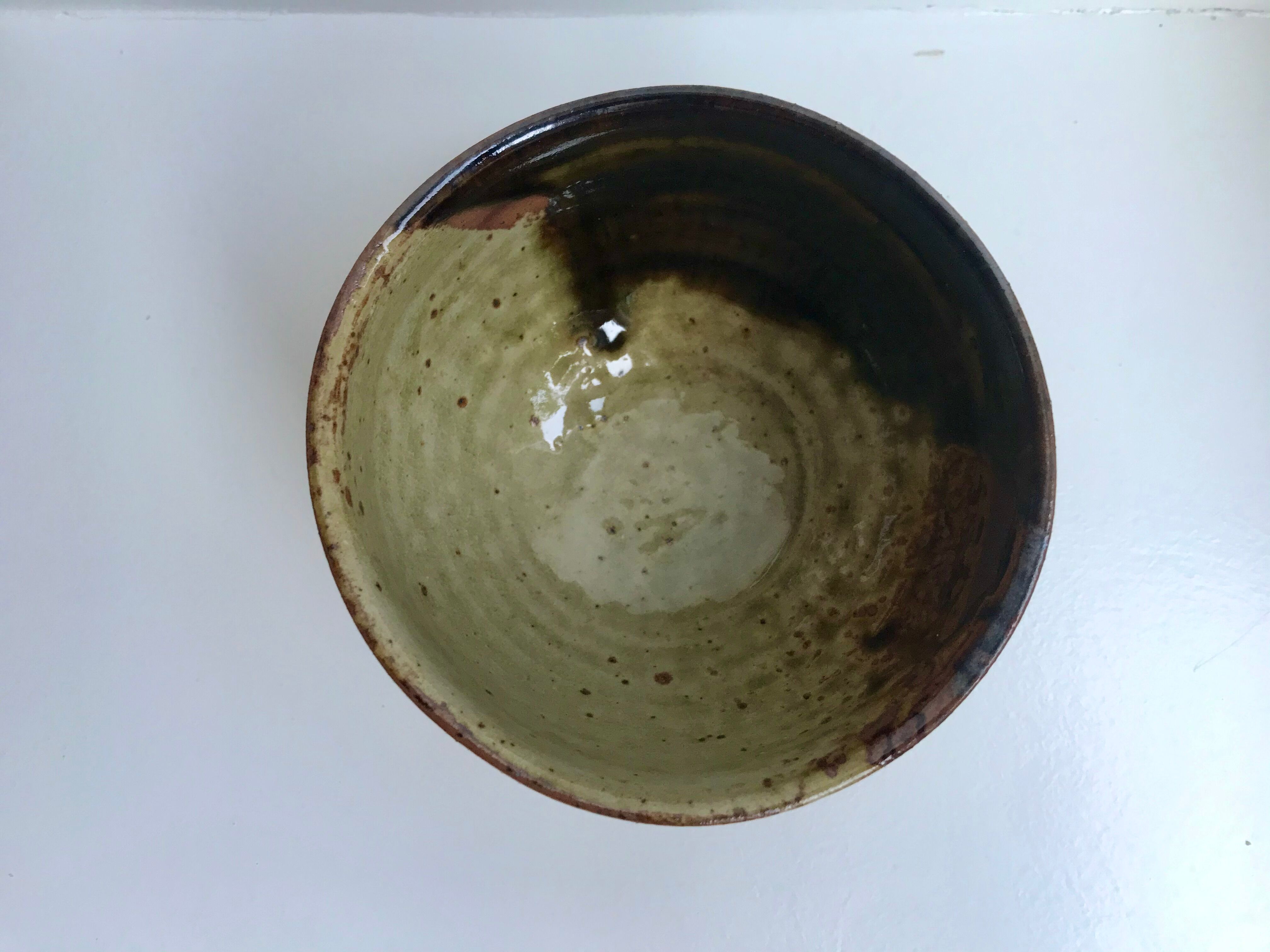 Small glazed pottery ceramic bowl signed 60s-70s