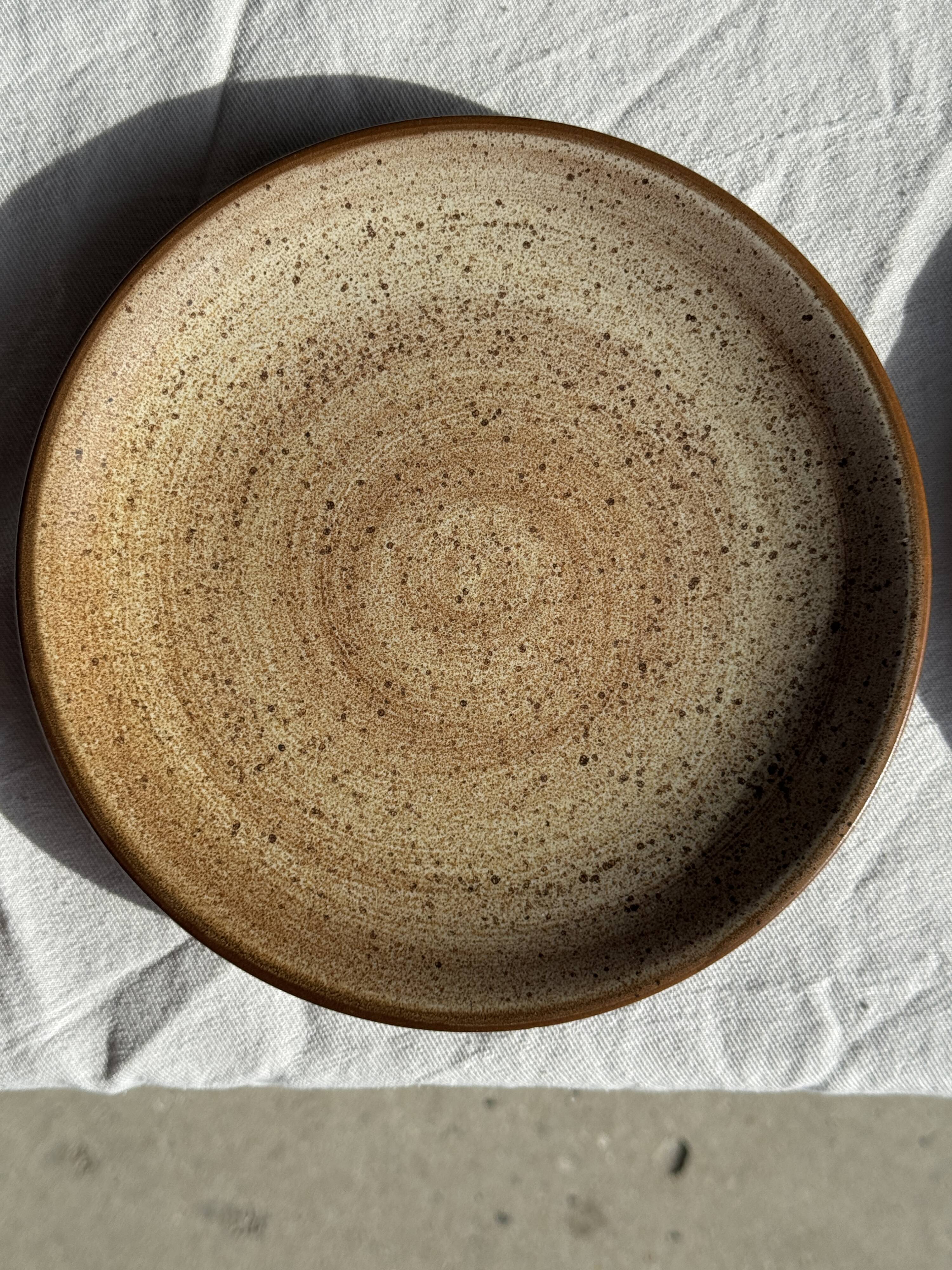 Set of 6 vintage brown stoneware dessert plates D21