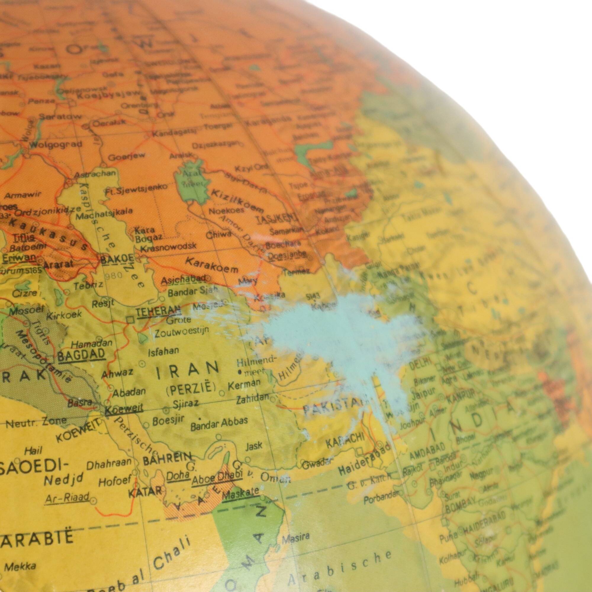 Vintage Globe Oak Basic Political Globe Hermann Haack 1970s