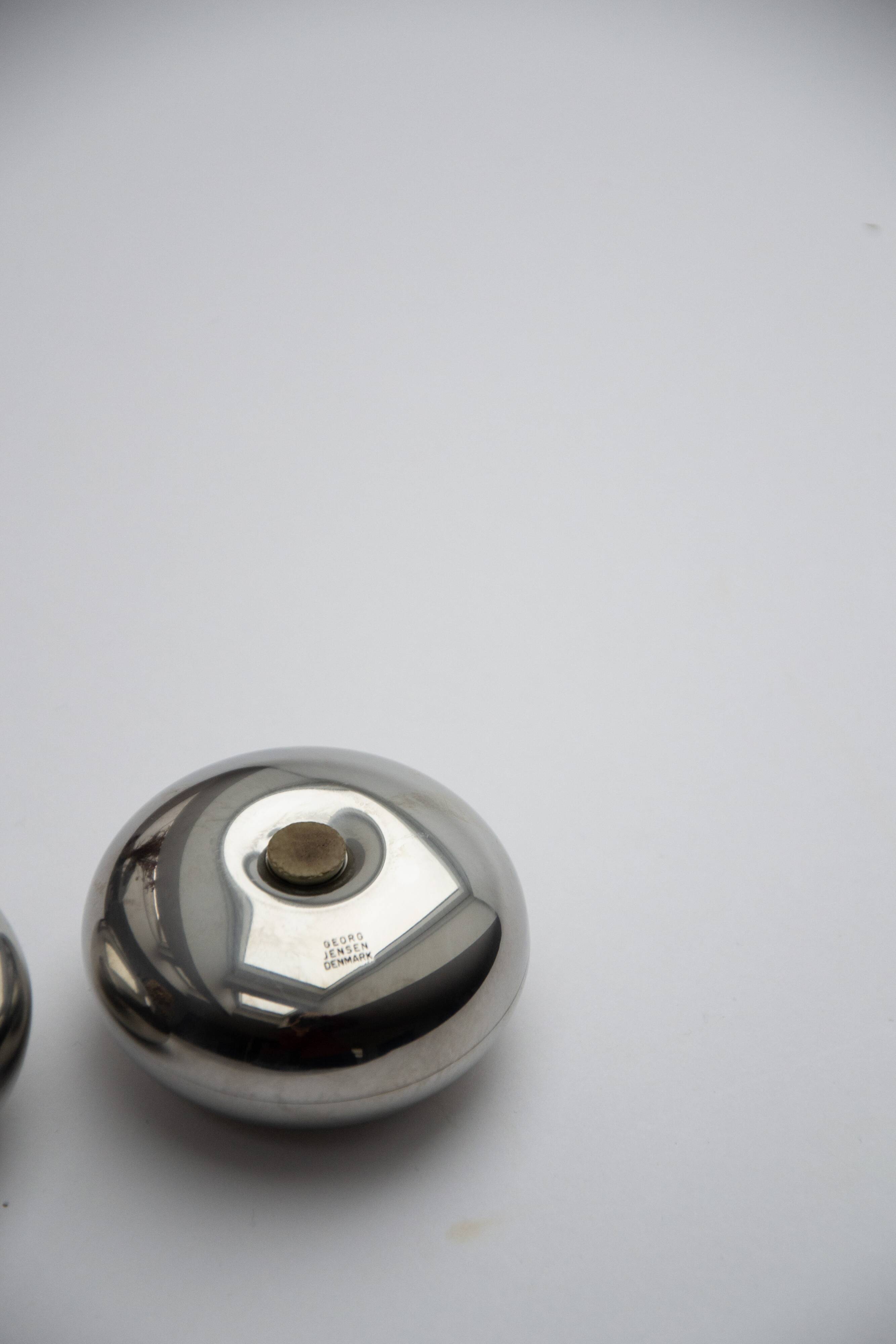 Rare salt and pepper shaker – Georg Jensen, stainless steel