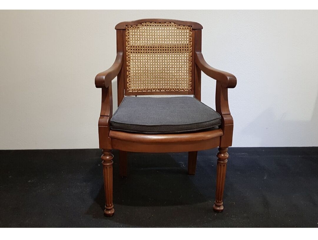 Louis Philippe barber chair