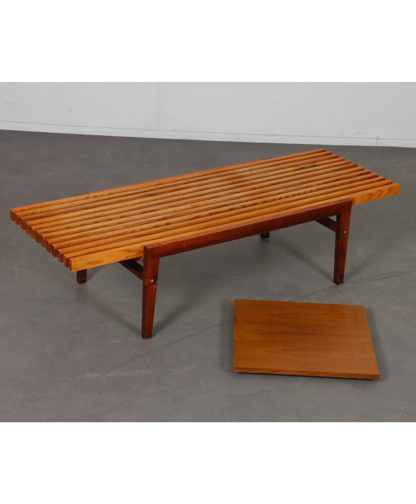 Table basse à lattes par František Mezulanik datant des années 1960