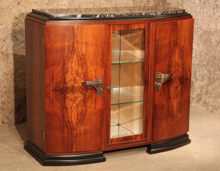 Art Deco 1930 walnut display cabinet