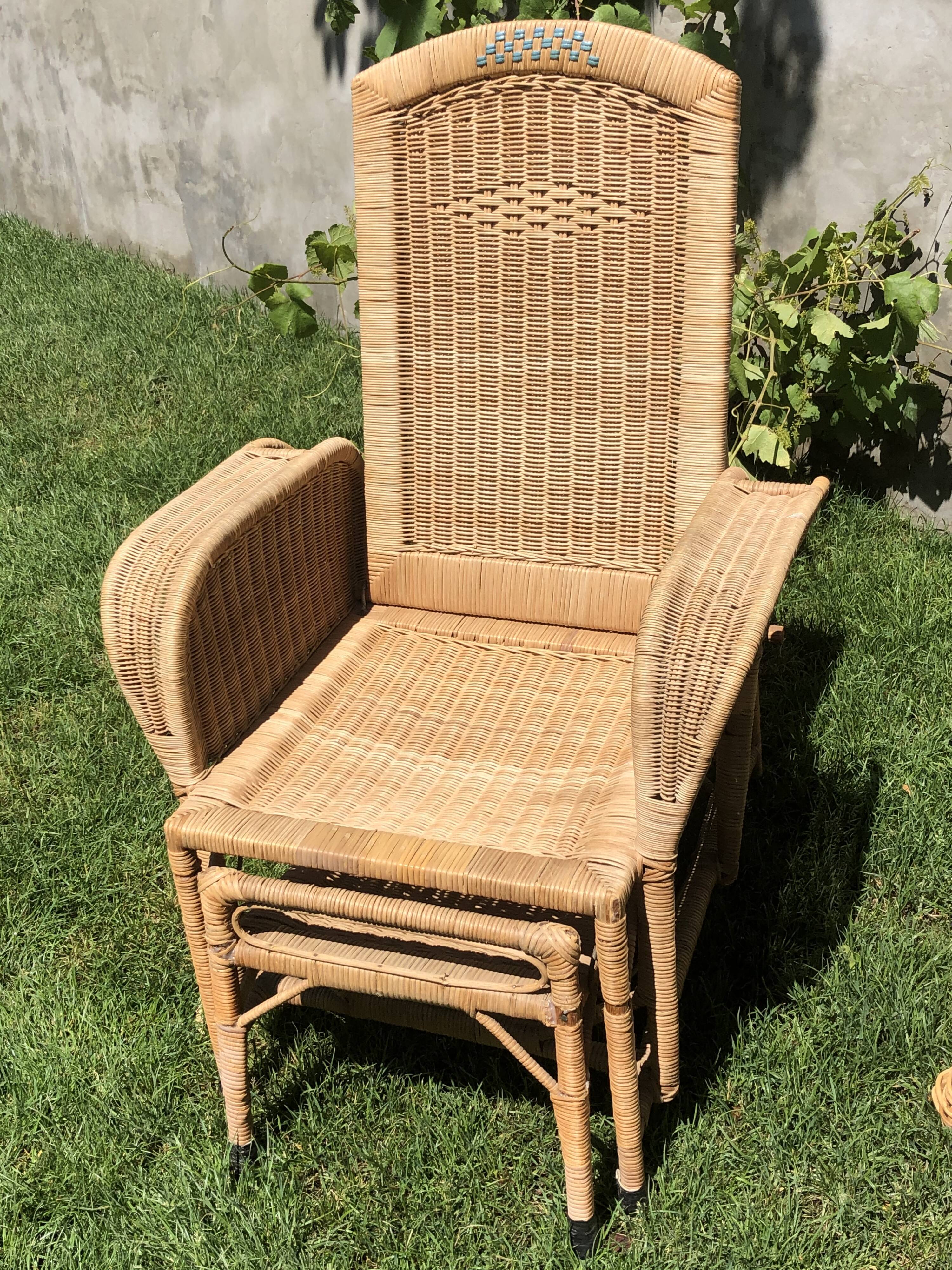 Set 2 sun loungers and table 60s