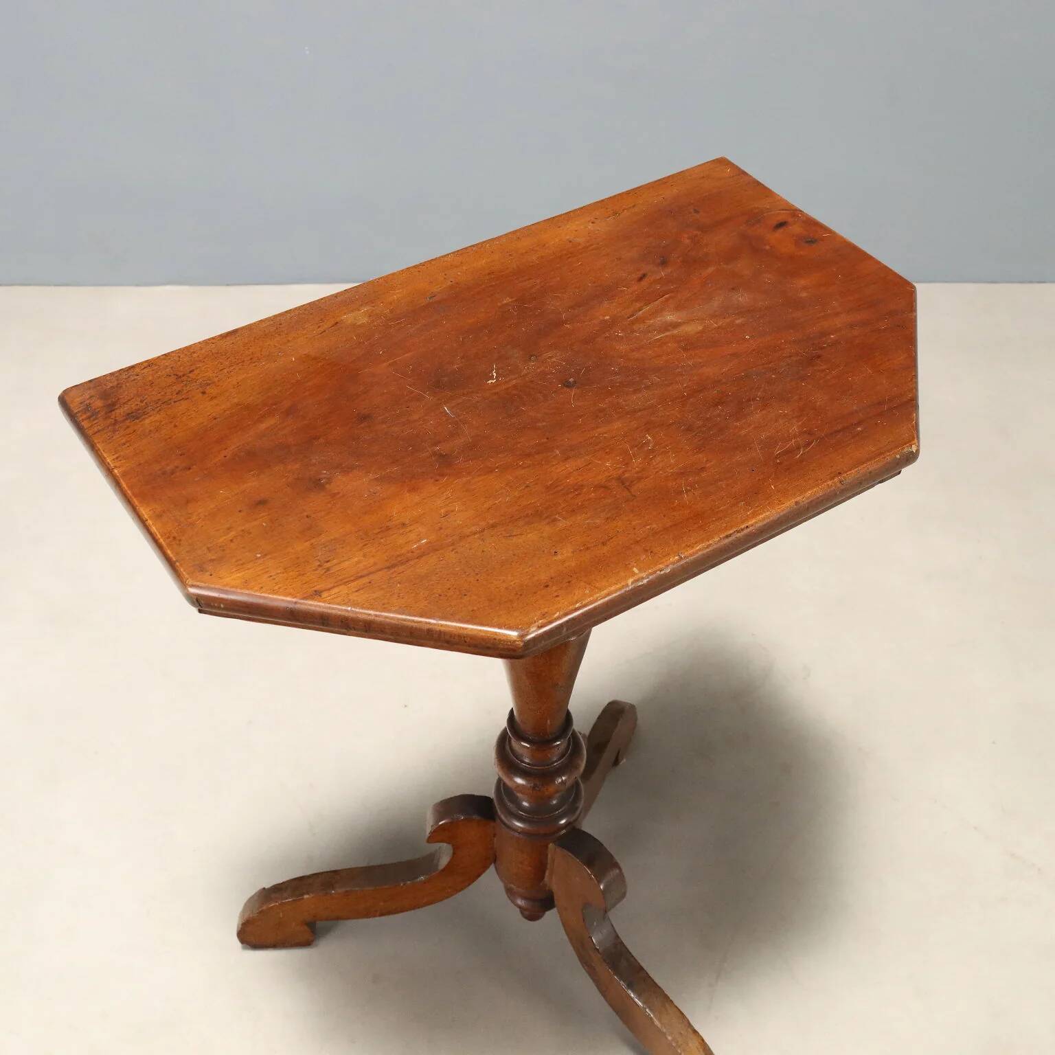 Console Louis-Philippe in walnut