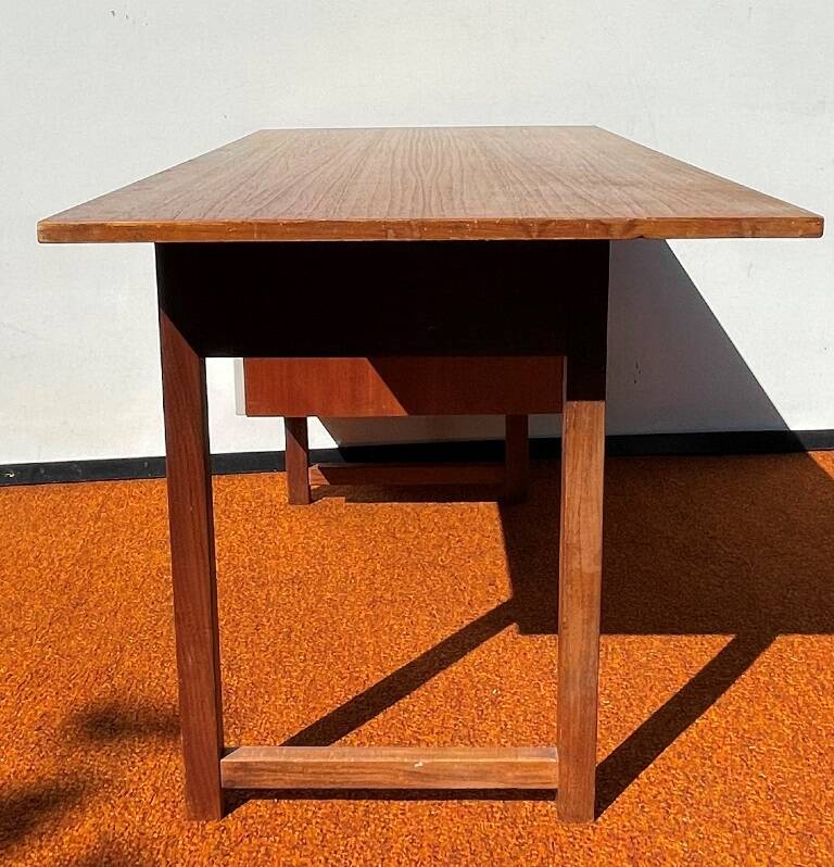 Pastoe desk. vintage 70s