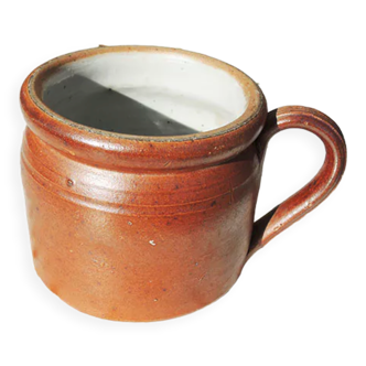 Ancienne tasse en grès