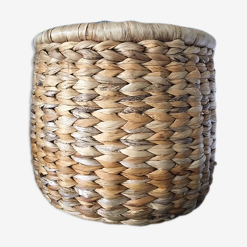 Wicker basket