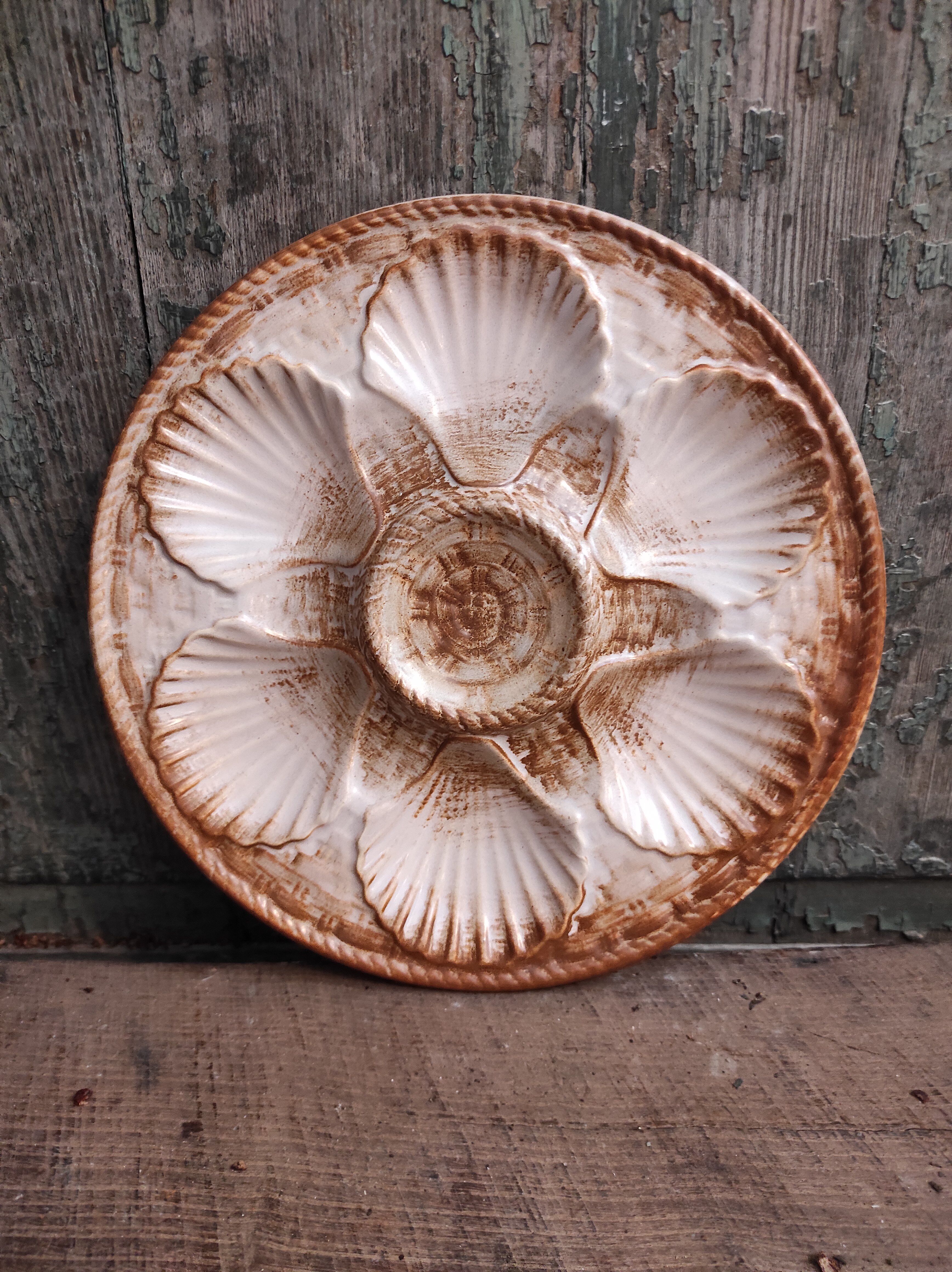 Vintage French Oyster Plate in Majolica from Longchamp