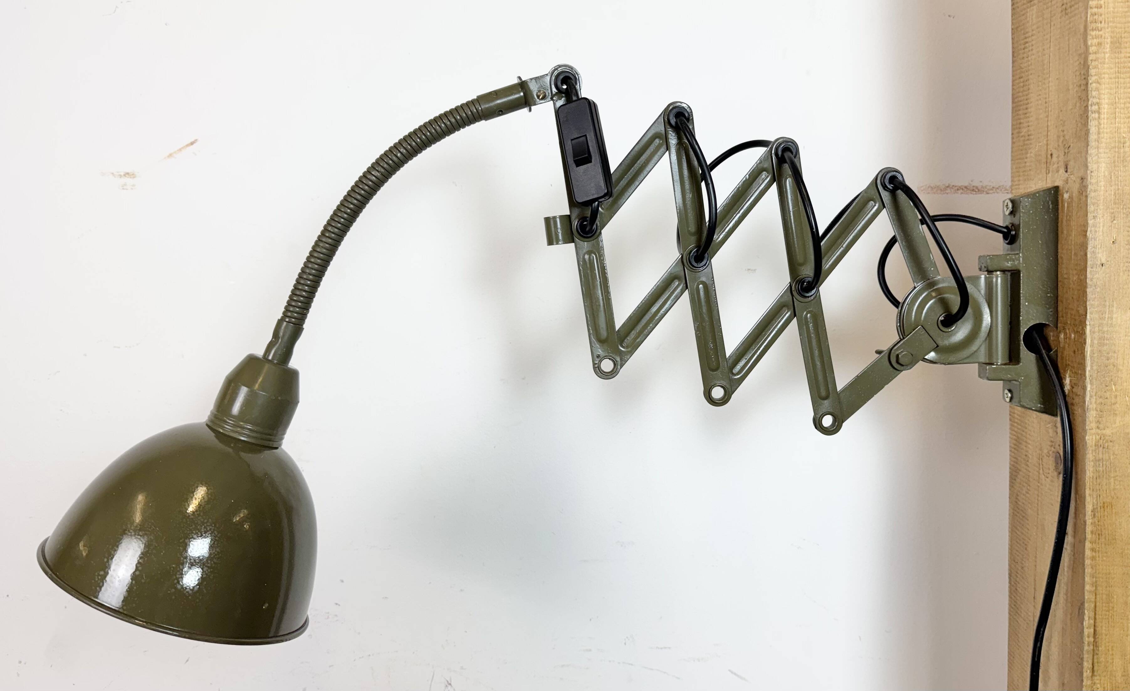 Green Industrial Military Gooseneck Scissor Wall Lamp from Elektroinstala,