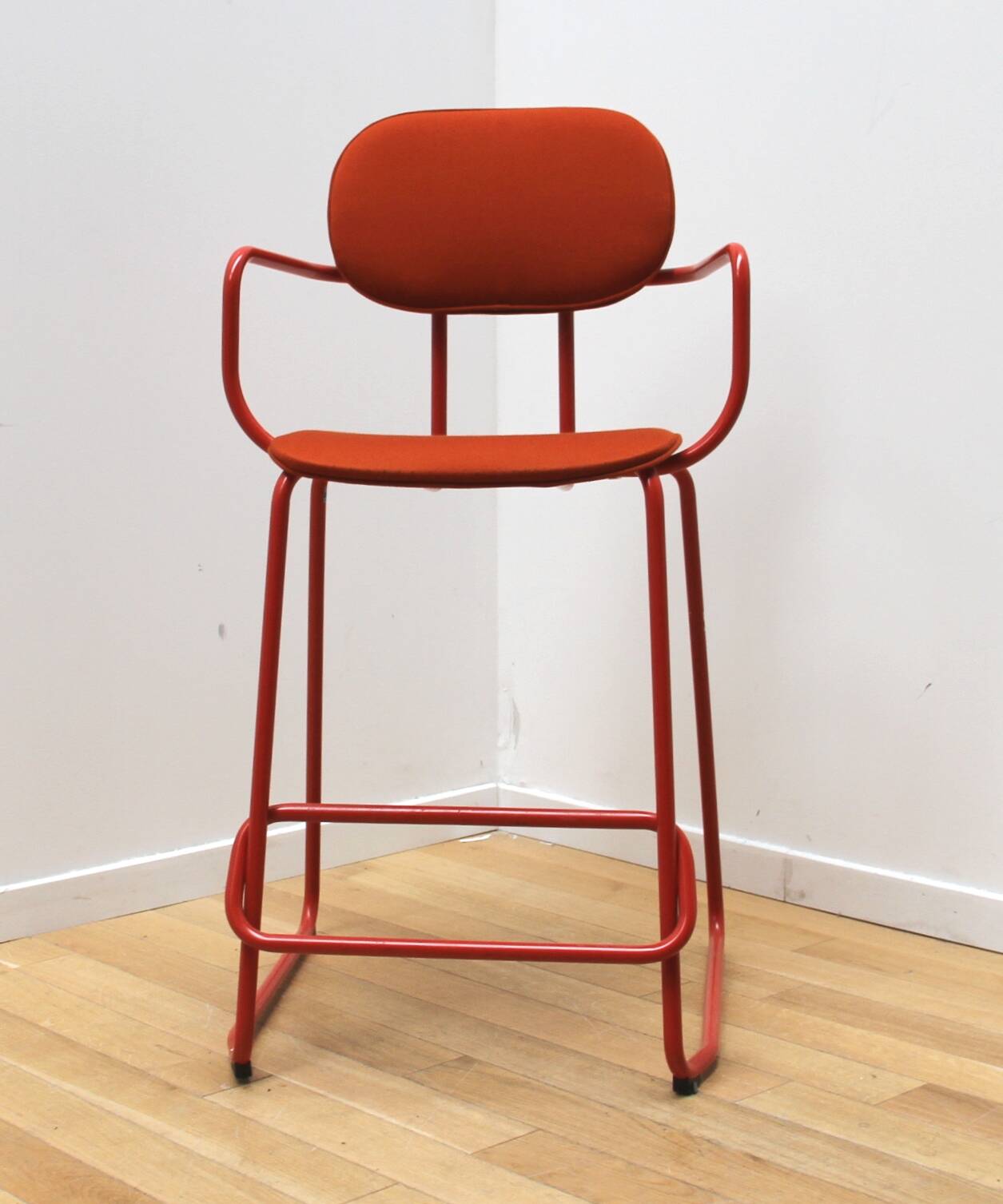 New School high chair, MDD