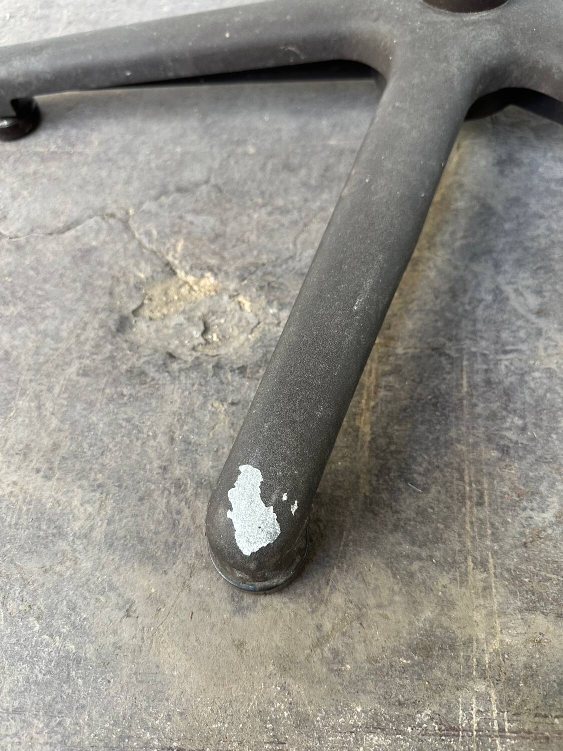 Swivel office chair by Trio Raita