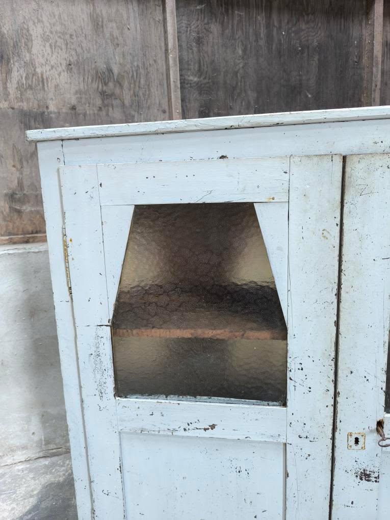 Workshop display cabinet