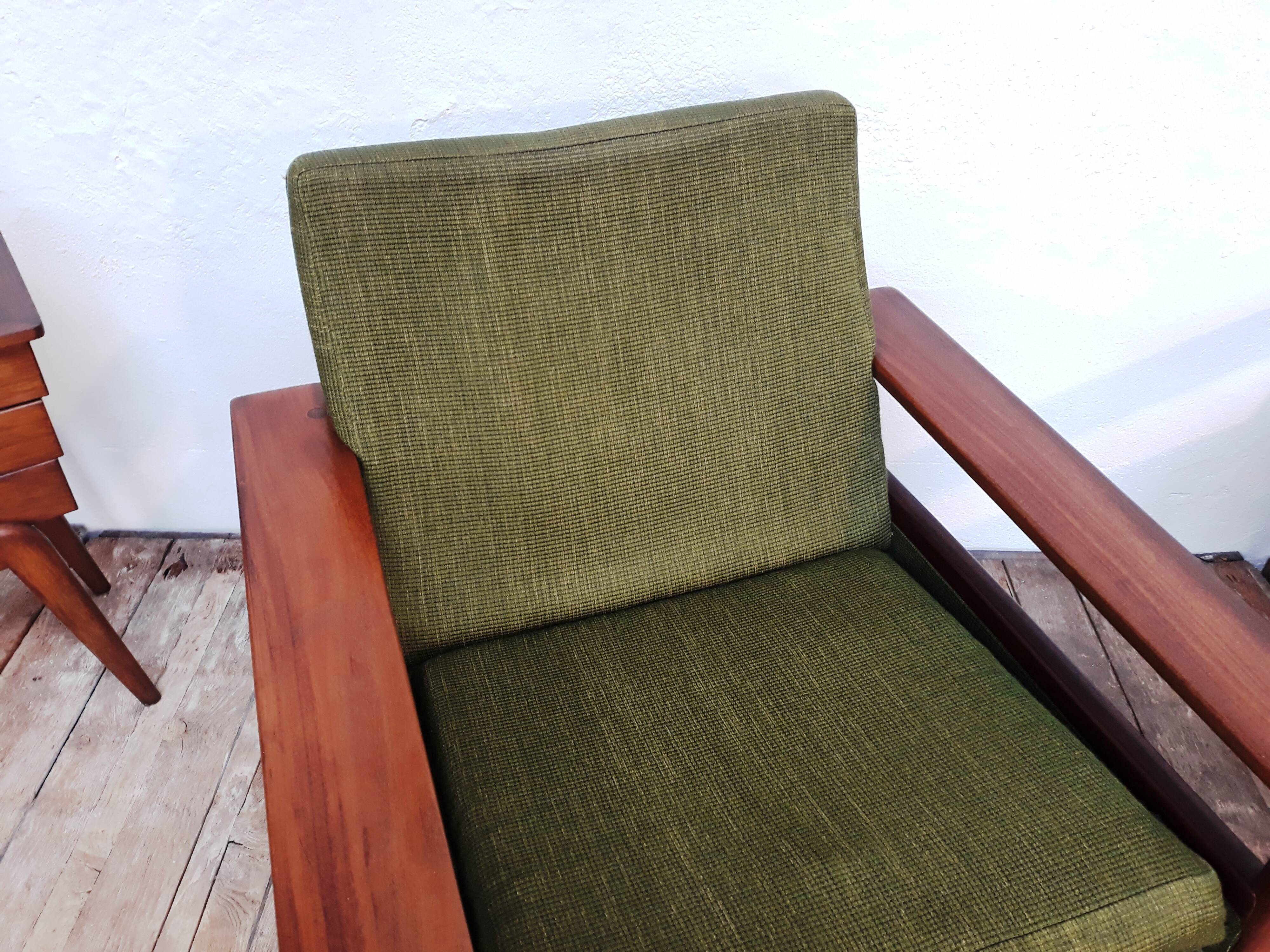 Pair of scandinavian chairs