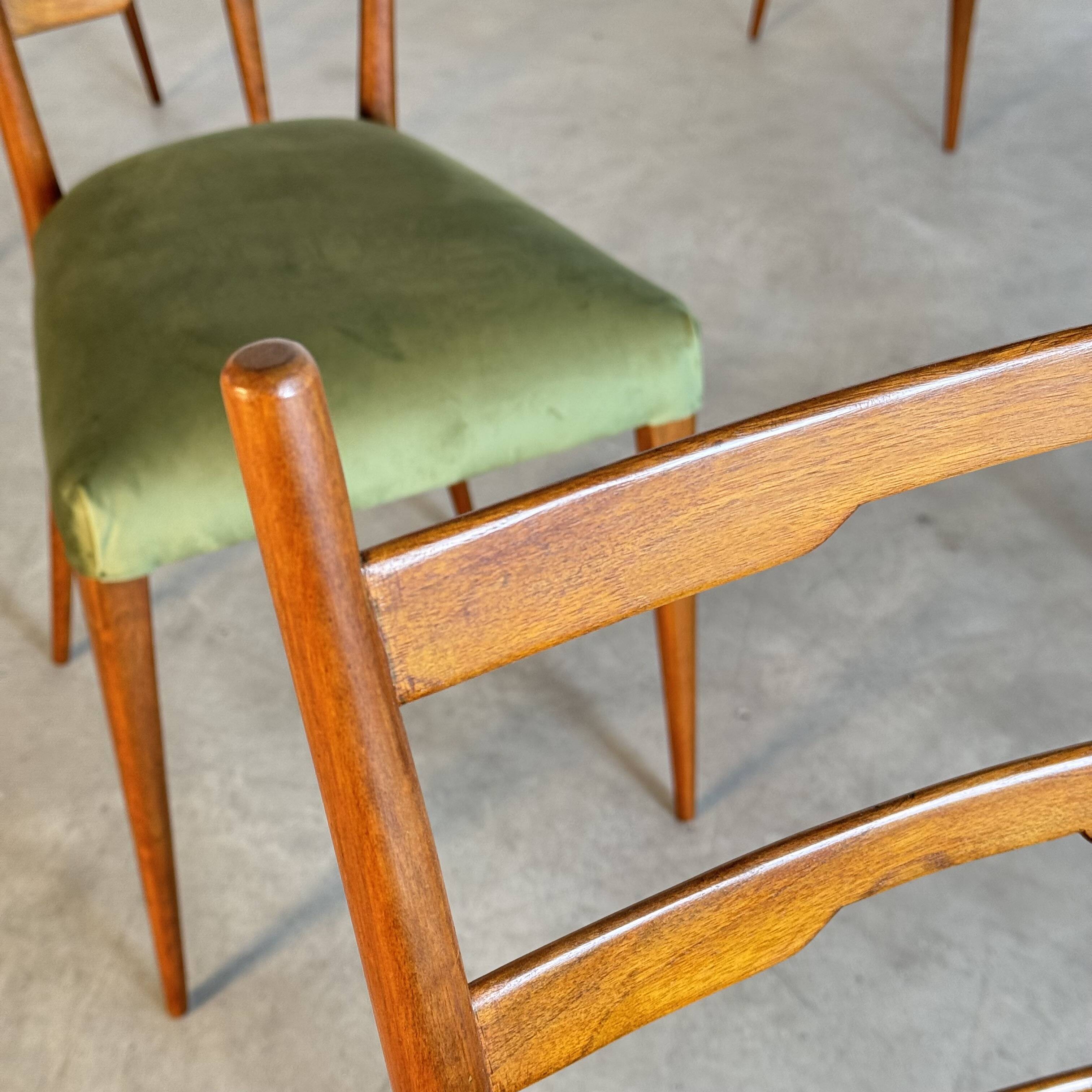Set of six dining room chairs attributed to Gio Ponti, Italy, 1950.