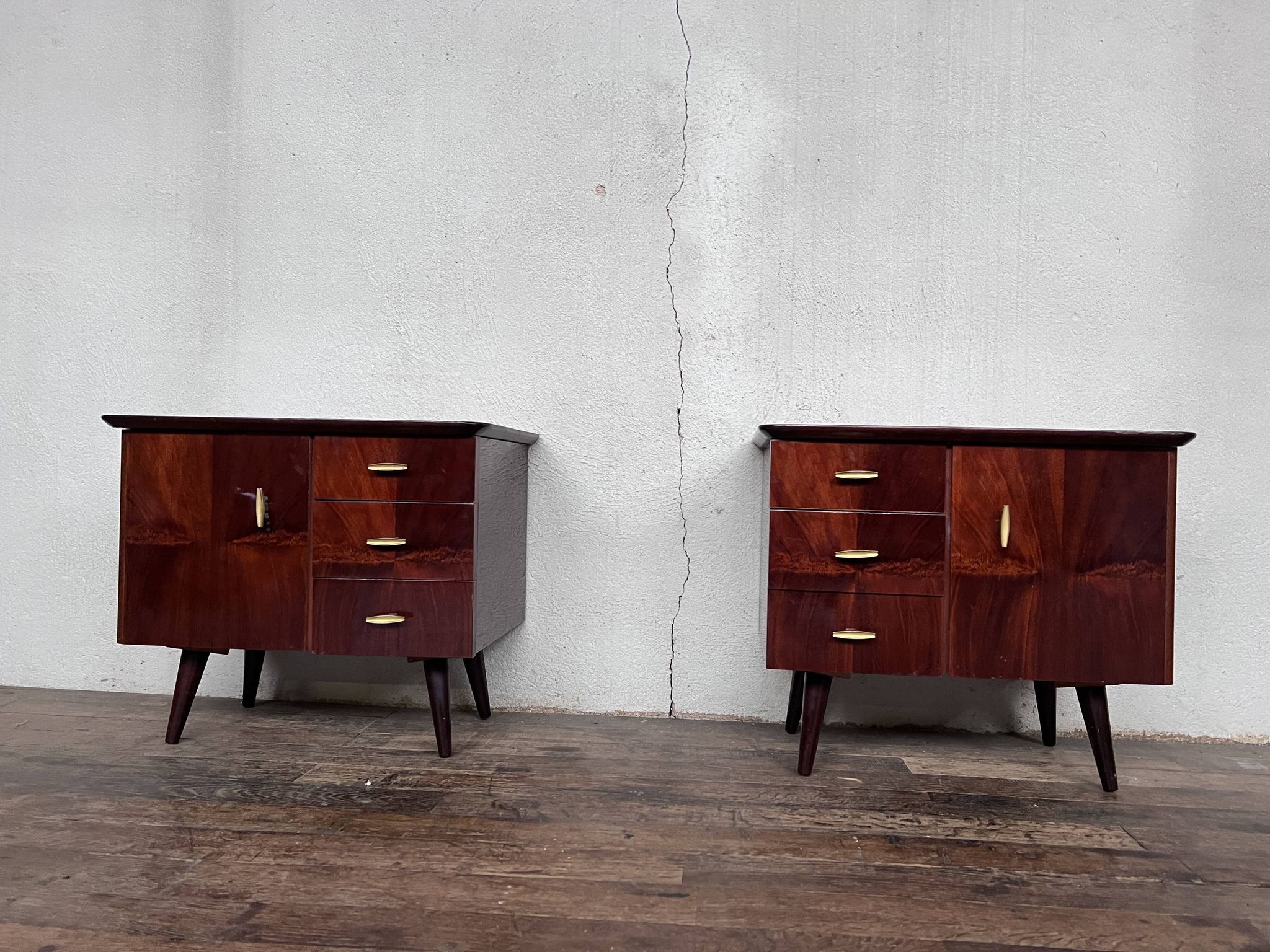 Paire de table de nuit 1950