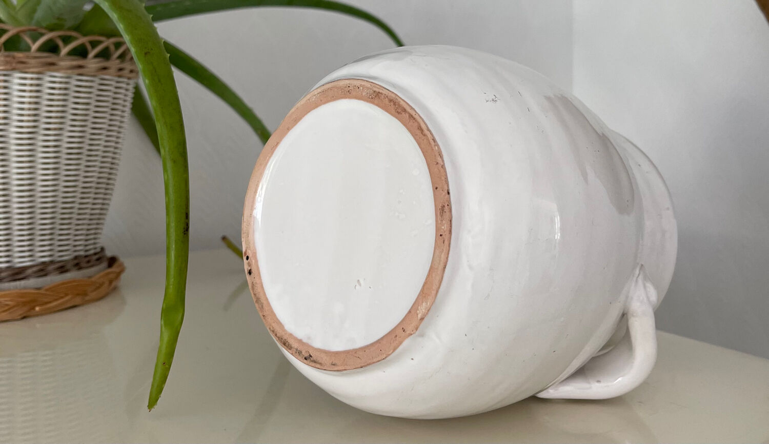 Glazed terracotta pot