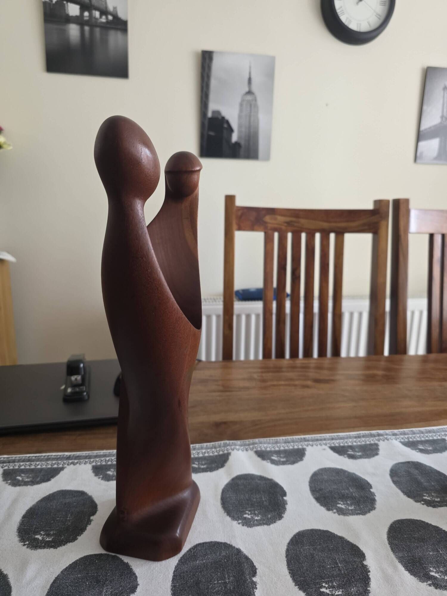 "Lovers" abstract sculpture designed by Simon Randers