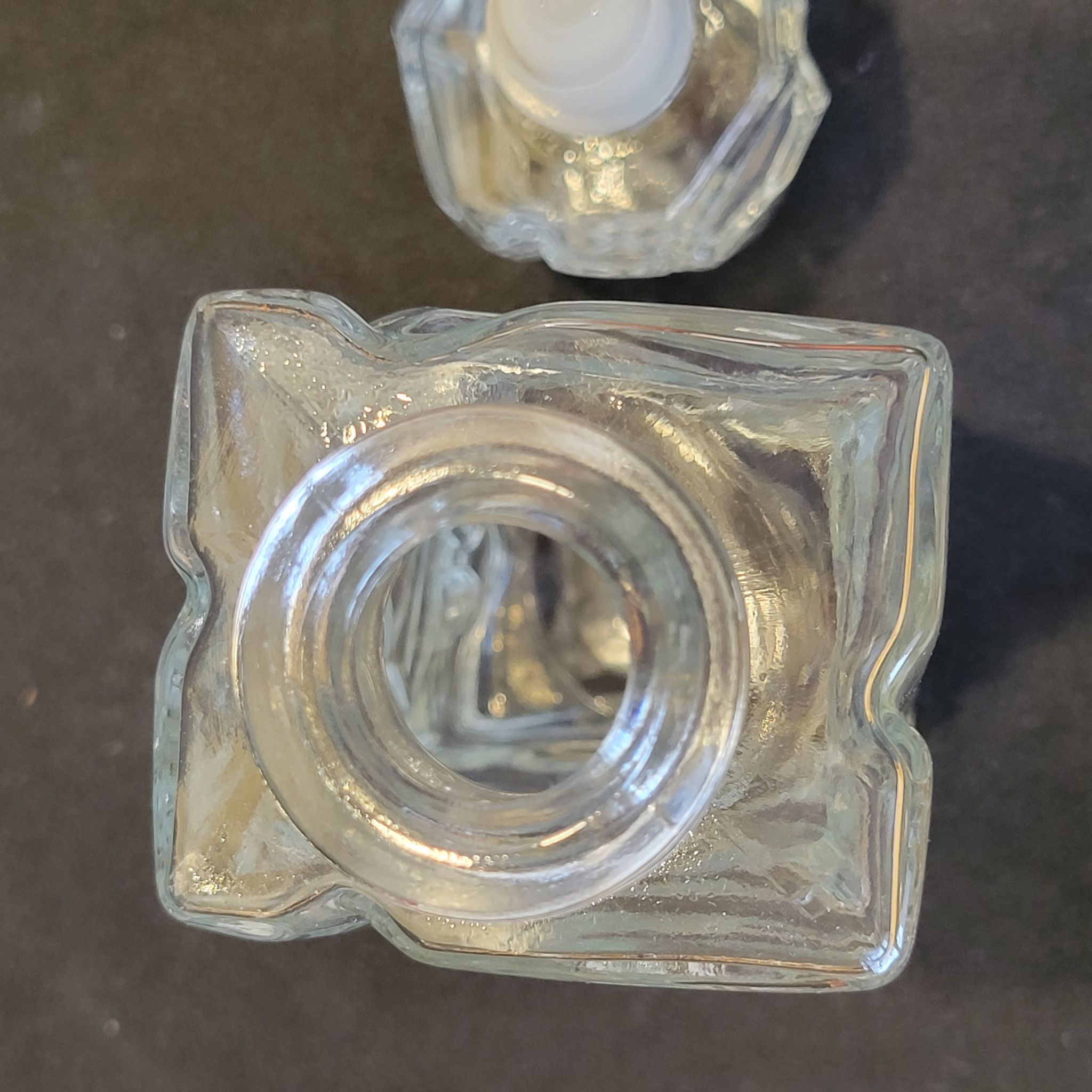 Glass whisky decanter 400 ml
