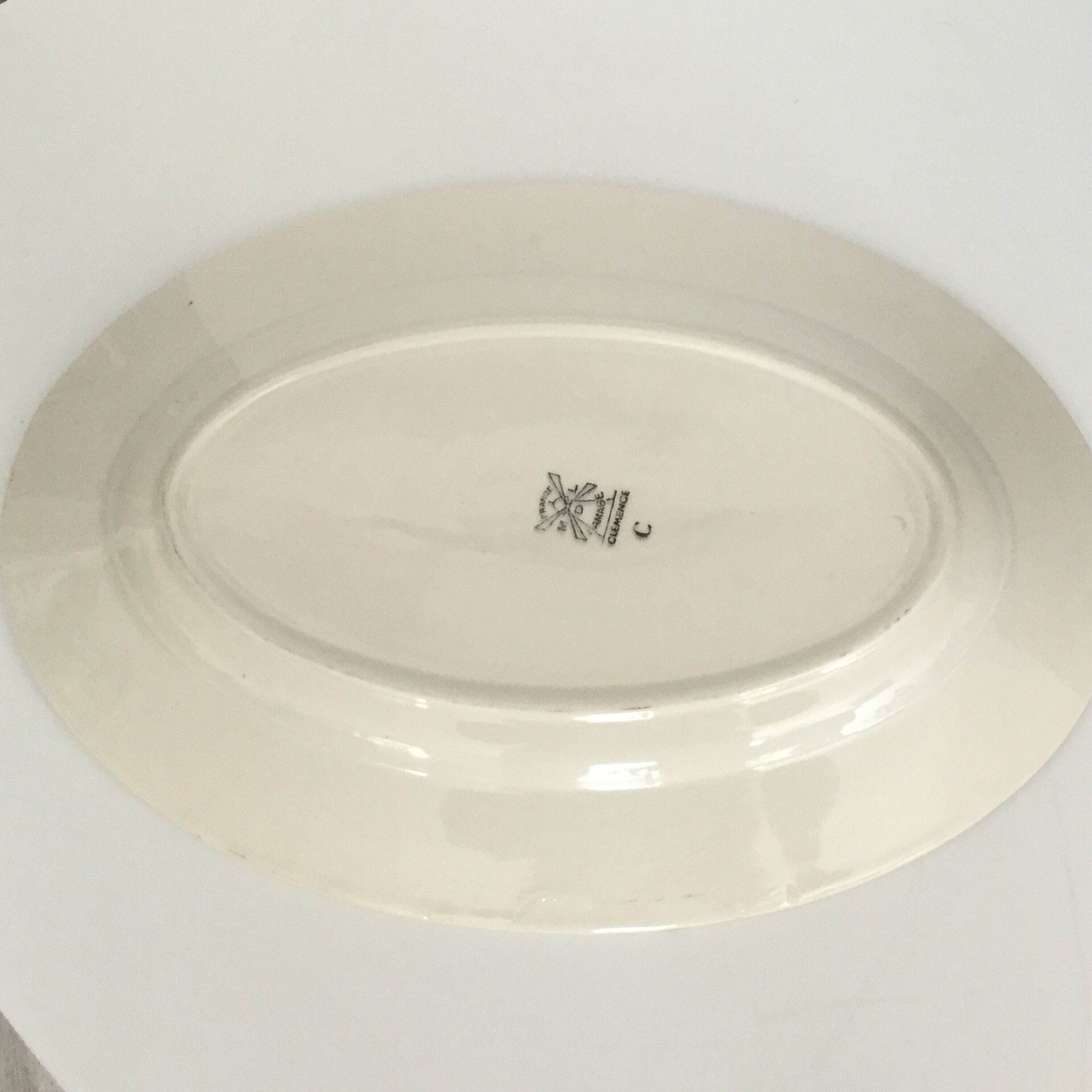 Oval dish Moulin des Loups