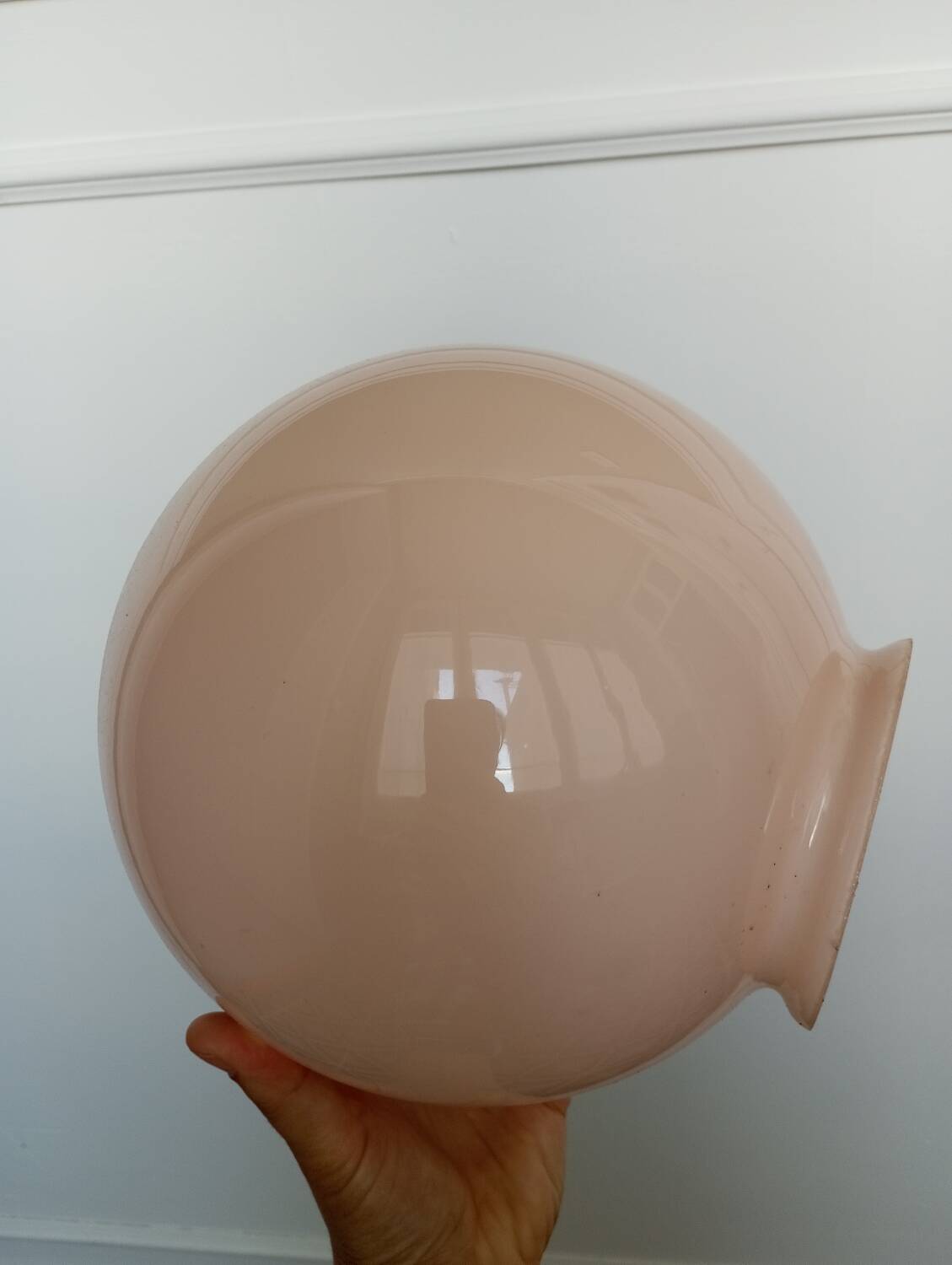 Opaline pink globe