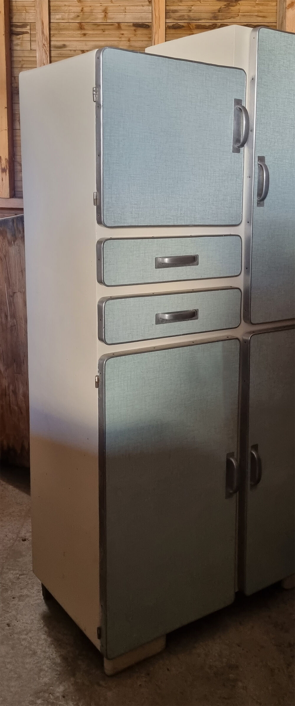 Buffet formica asymétrique, vert pâle, aluminium, vintage, années 50