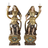 Bougeoirs anciens en forme d’ange en bois laqué XVIII Century