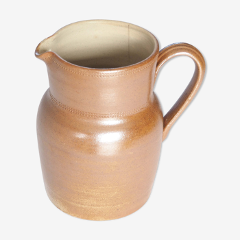 Sandstone pitcher