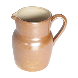 Sandstone pitcher