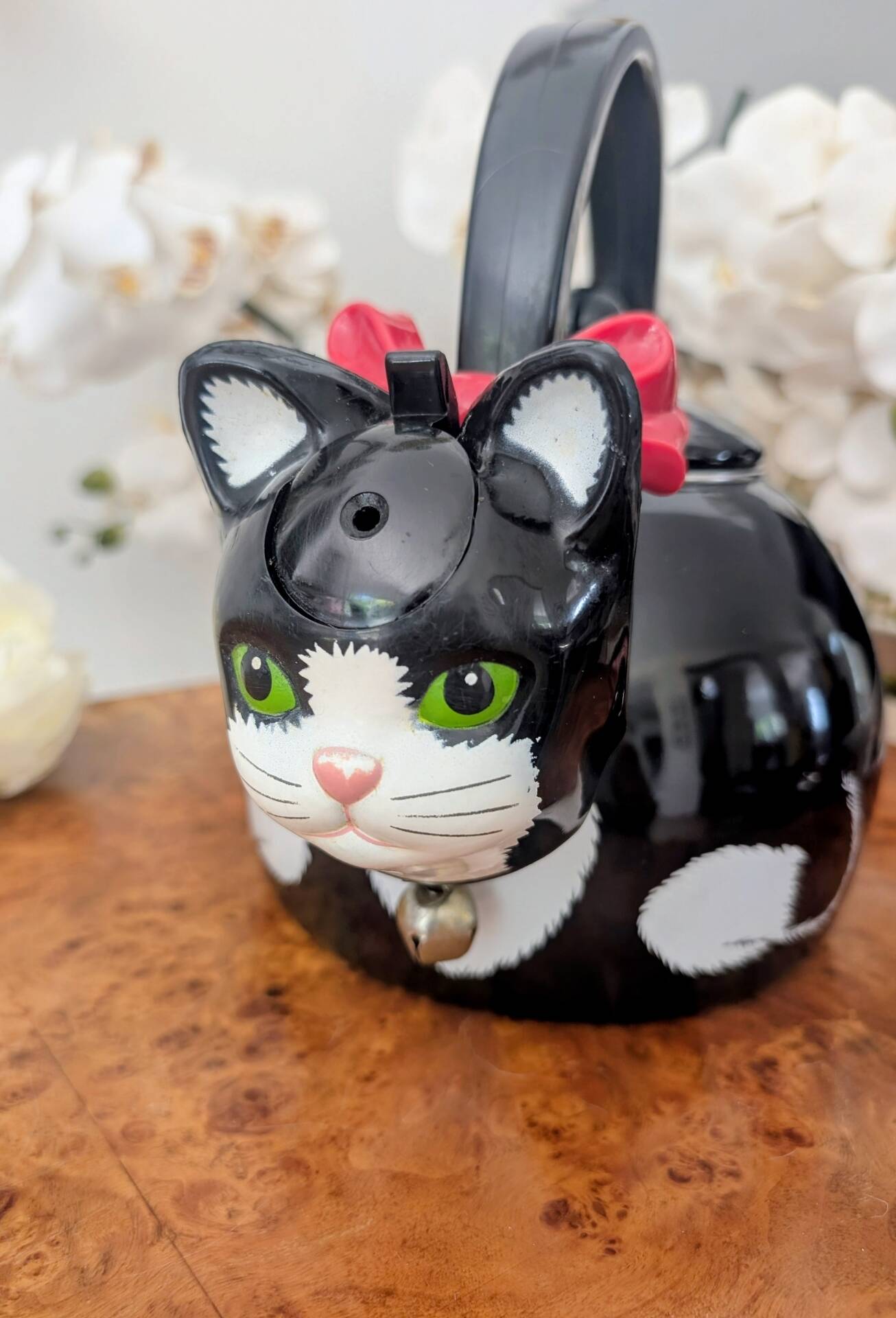 Vintage enamelled metal cat teapot