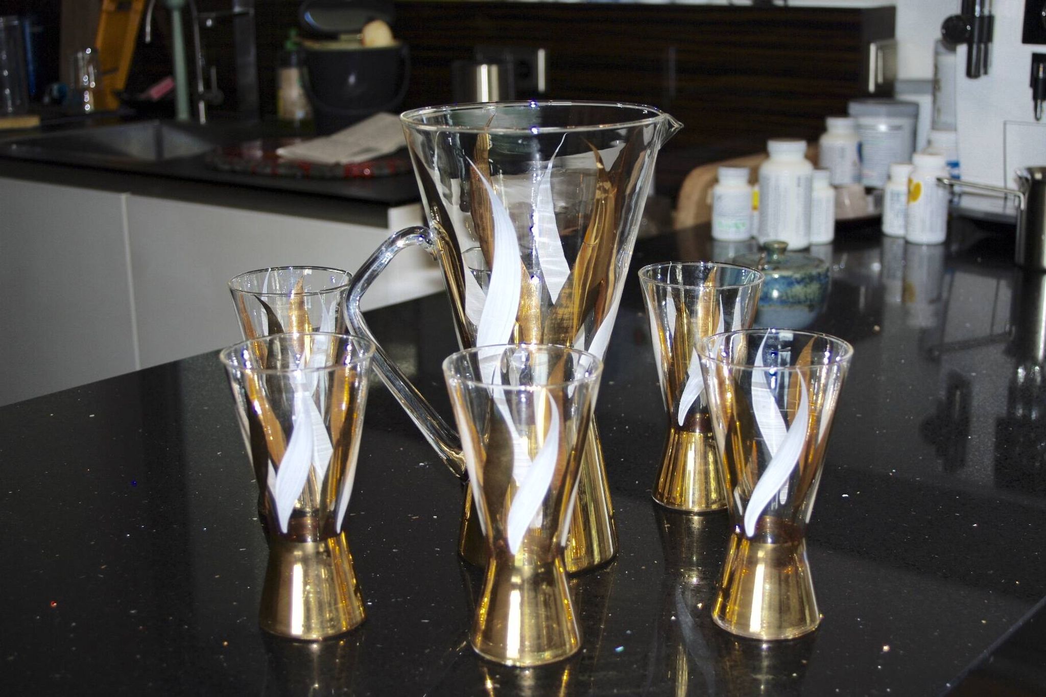Service à orangeade vintage en verre décoré à l'or fin 1970