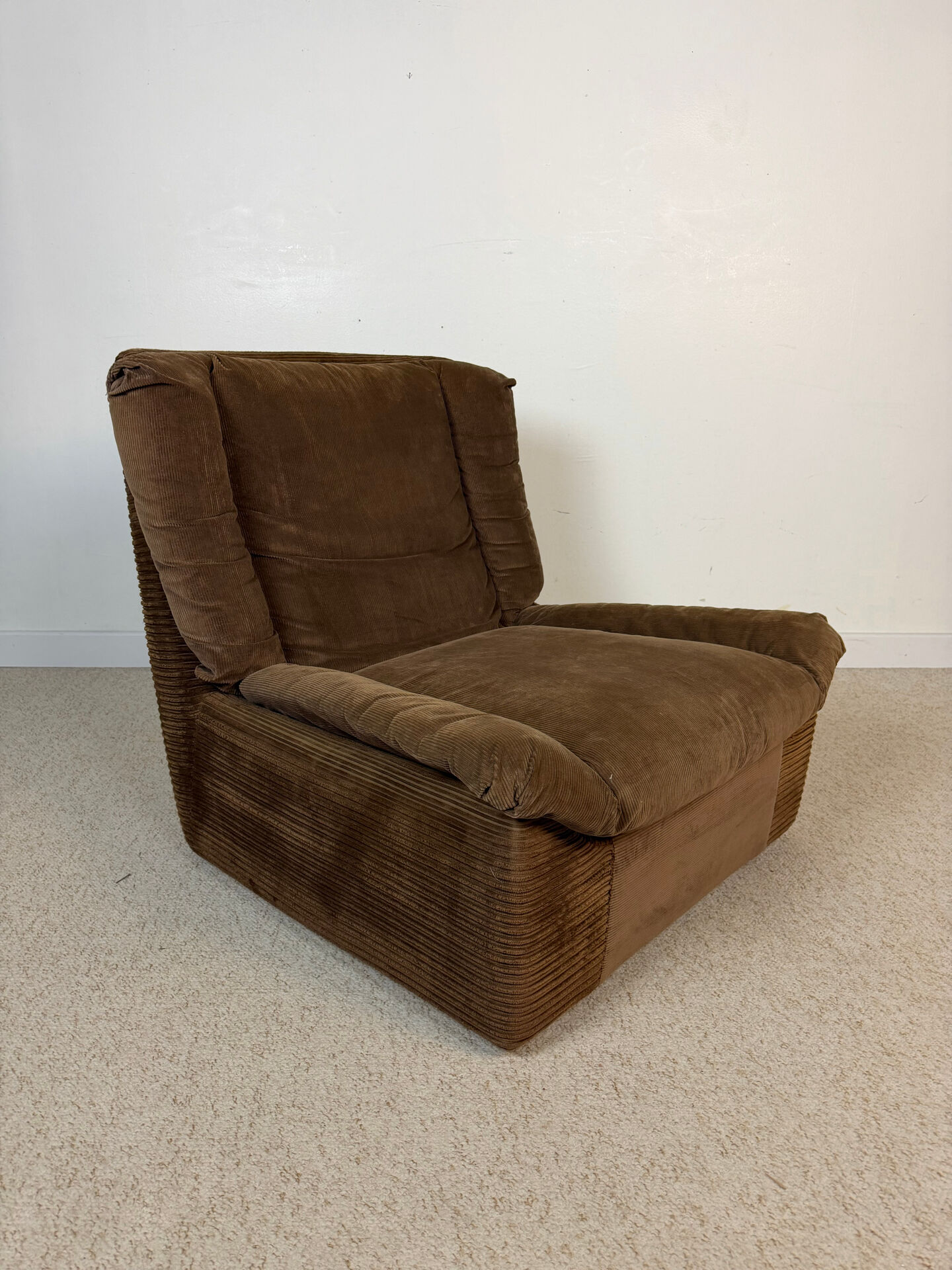 Steiner lounge chair in brown corduroy – 1970s