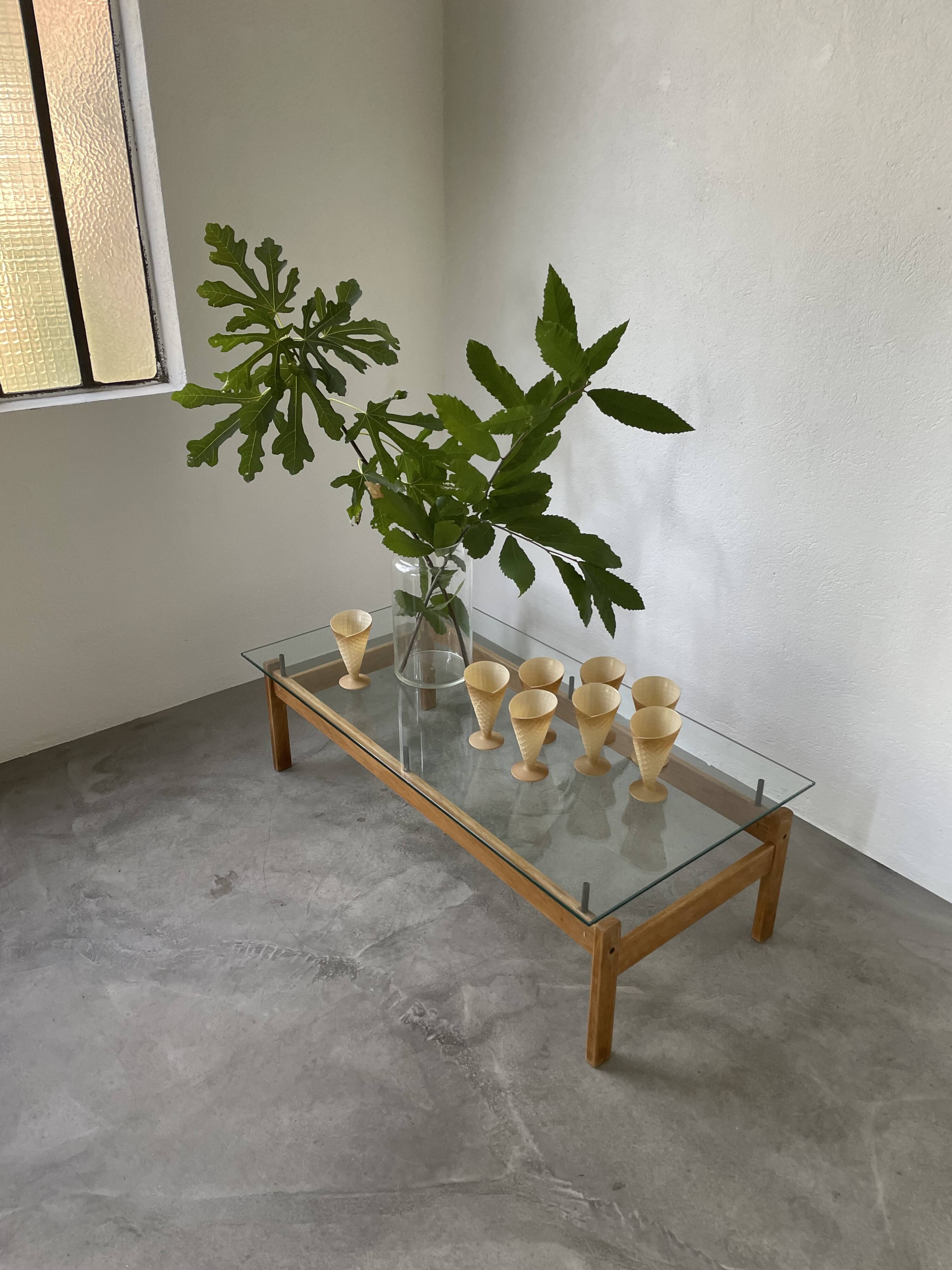 Table scandinave teck blond et verre 60
