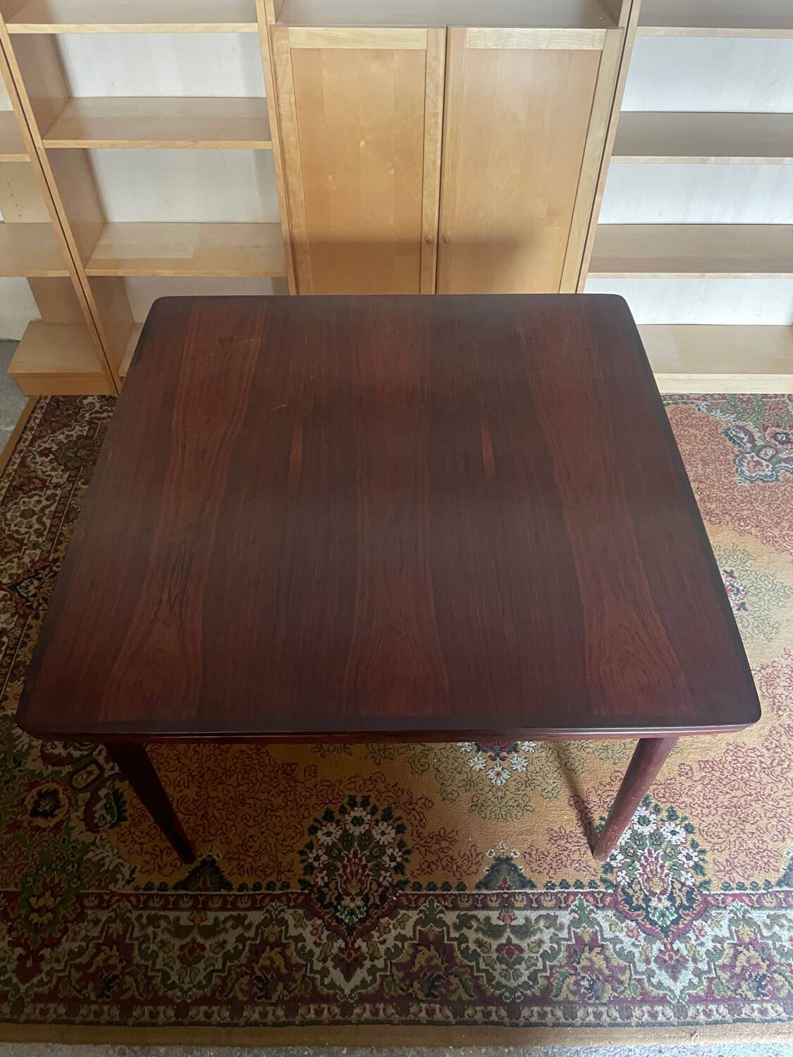 Mobel extendable Scandinavian dining table