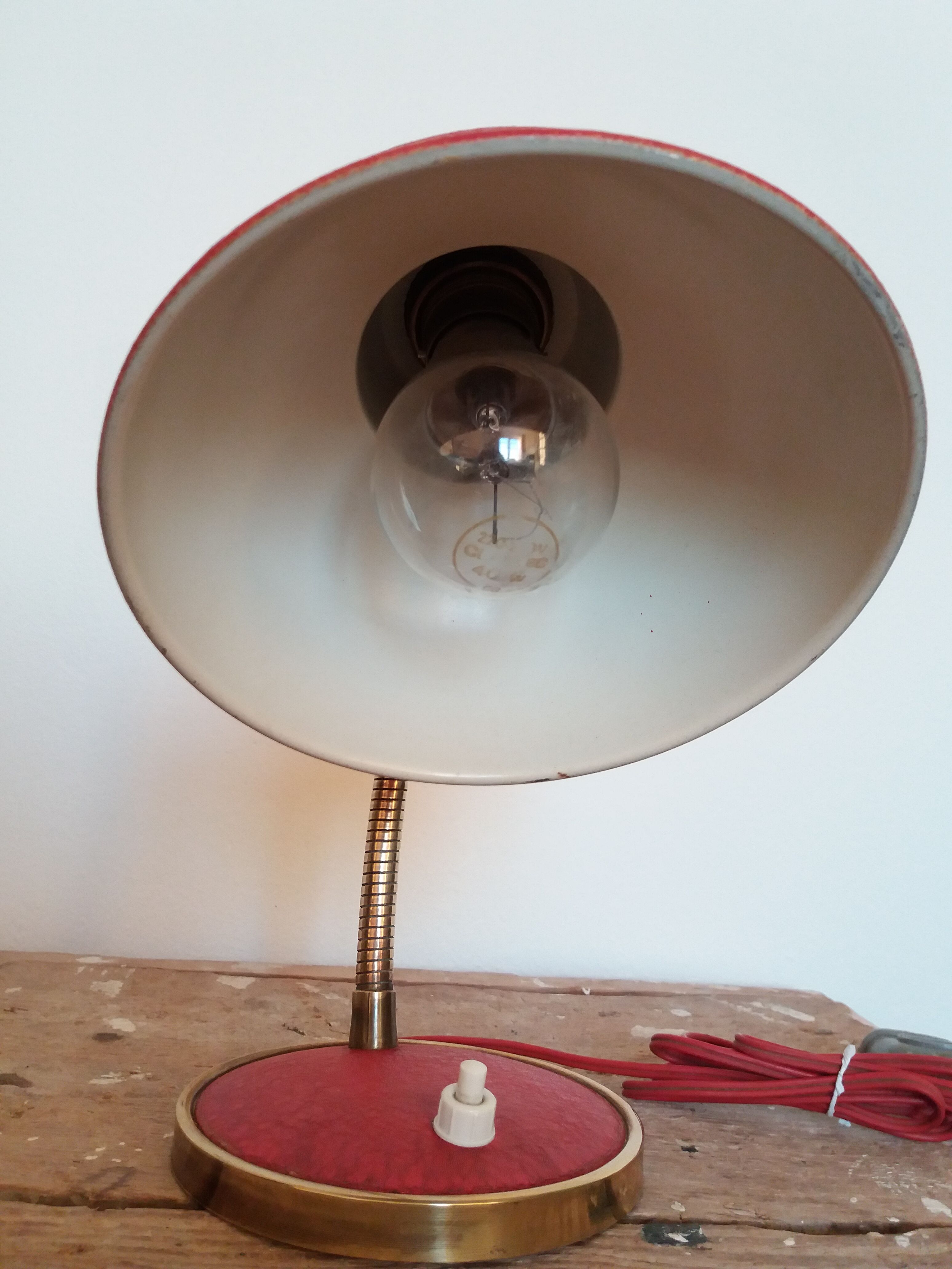 Lampe de bureau rouge