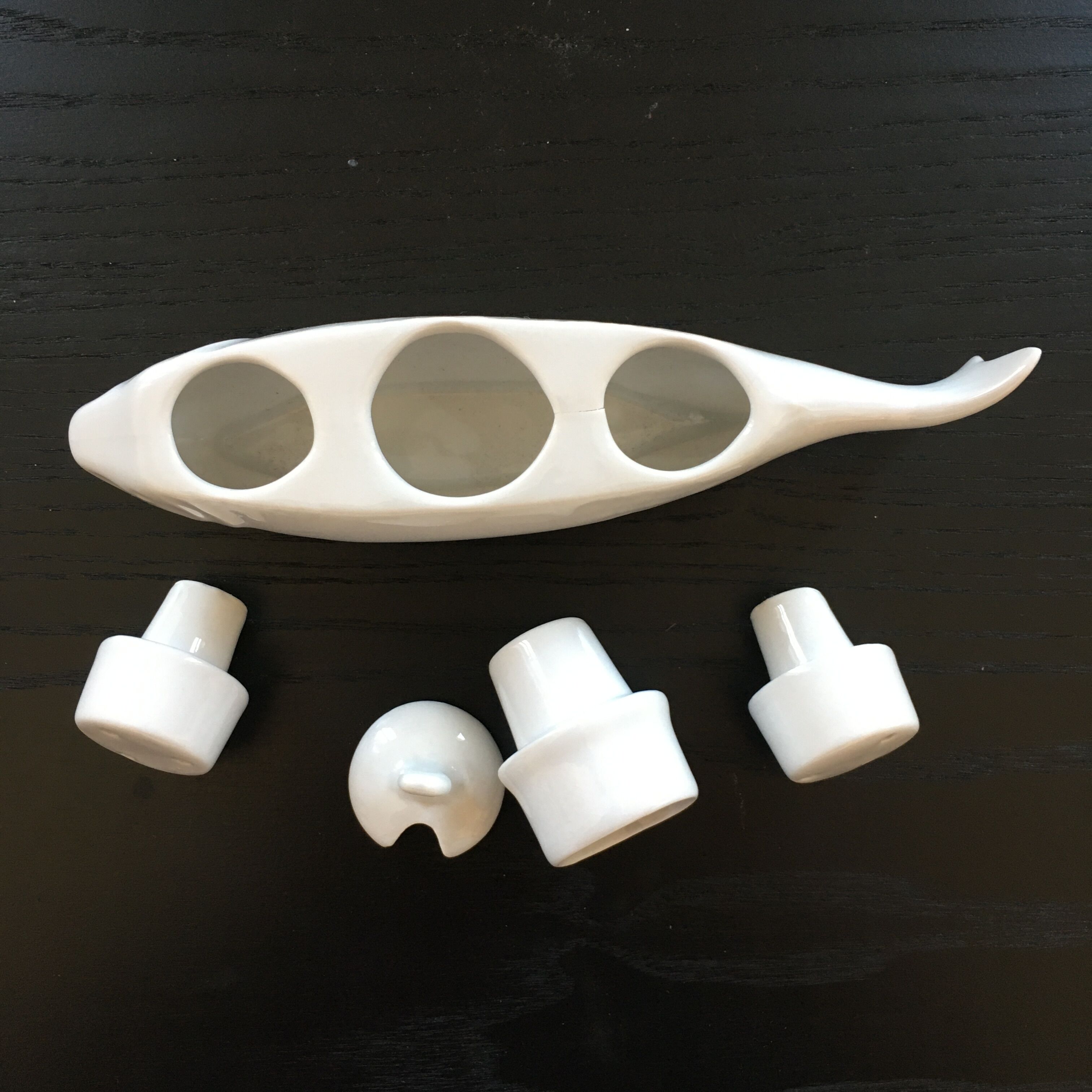 Serviteur poisson sel et poivre