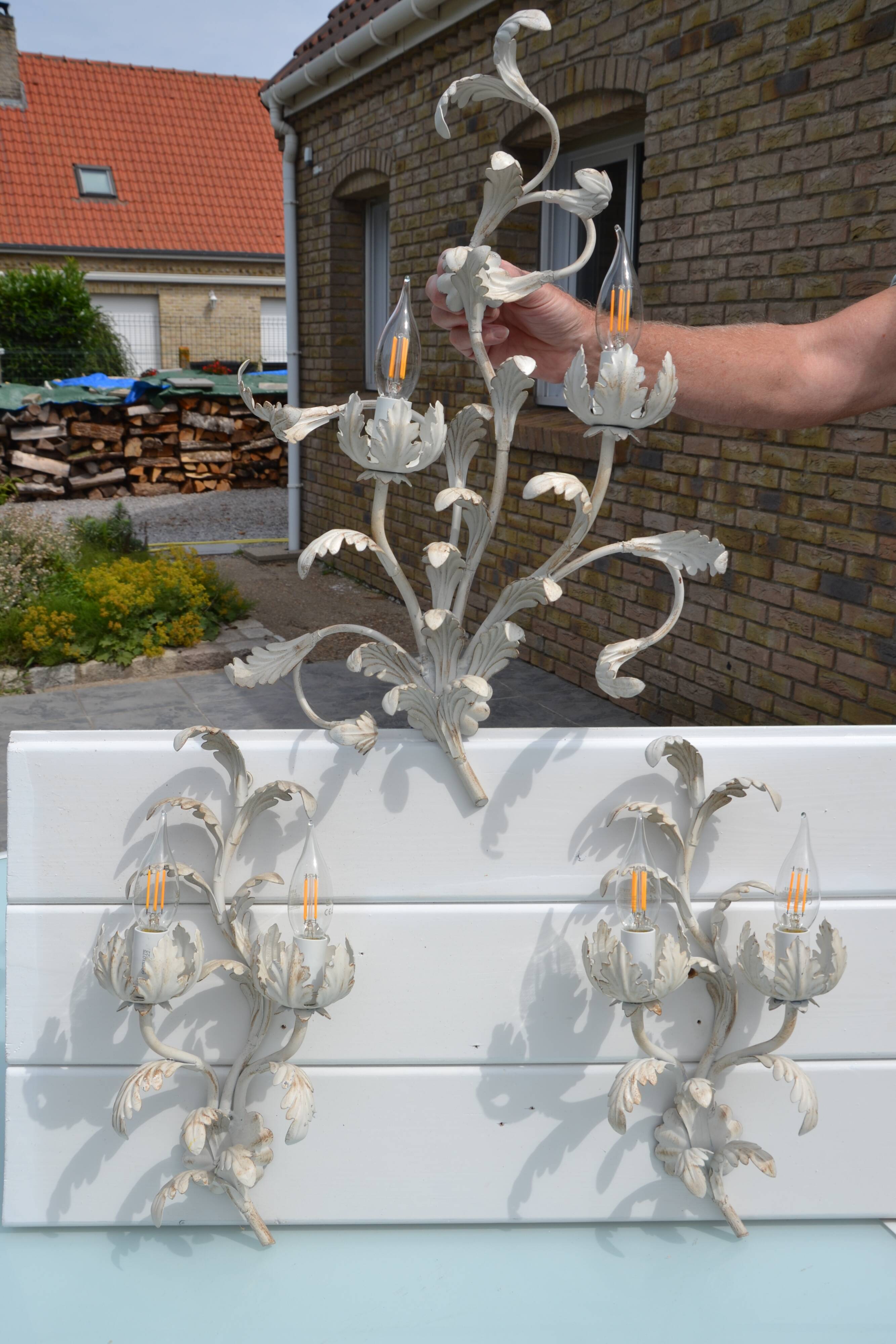 Large Florentine wall sconce