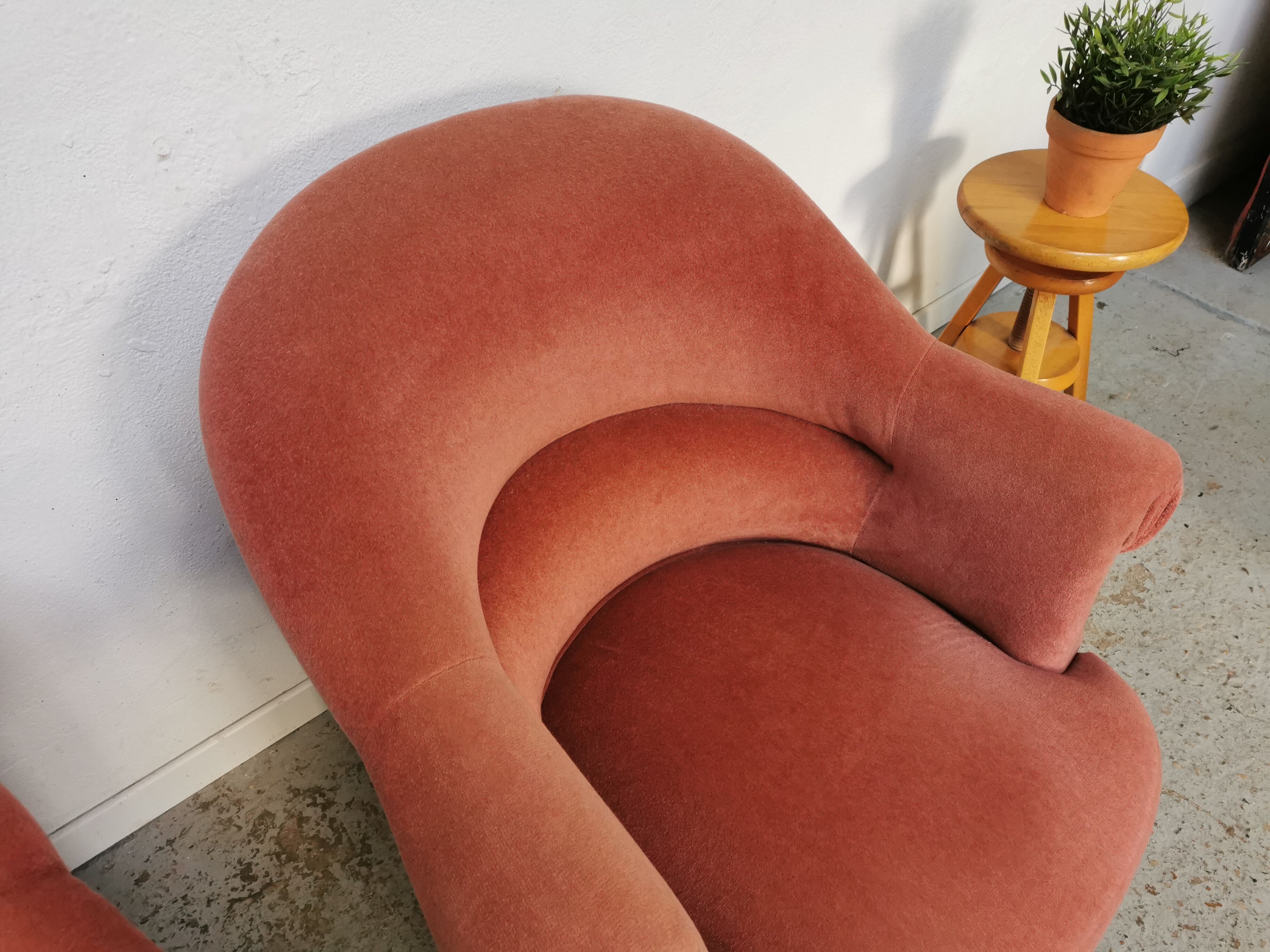 Paire de fauteuils crapaud vintage