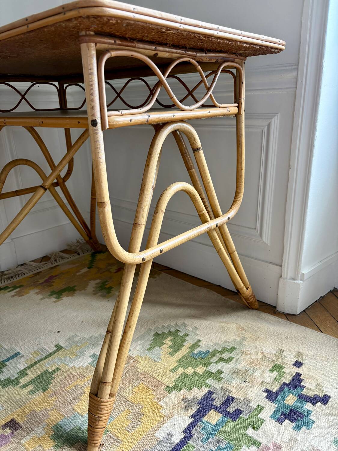 Vintage desk in rattan and bamboo from the 50s/60s.