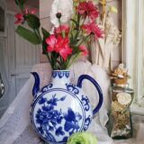 Chinese tea jar from moon bottle