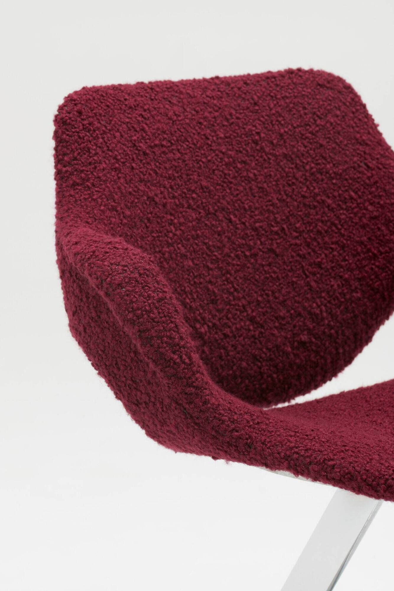 Ensemble de salle à manger sculptural "Scimitar" en bouclé bordeaux - Boris Tabacoff