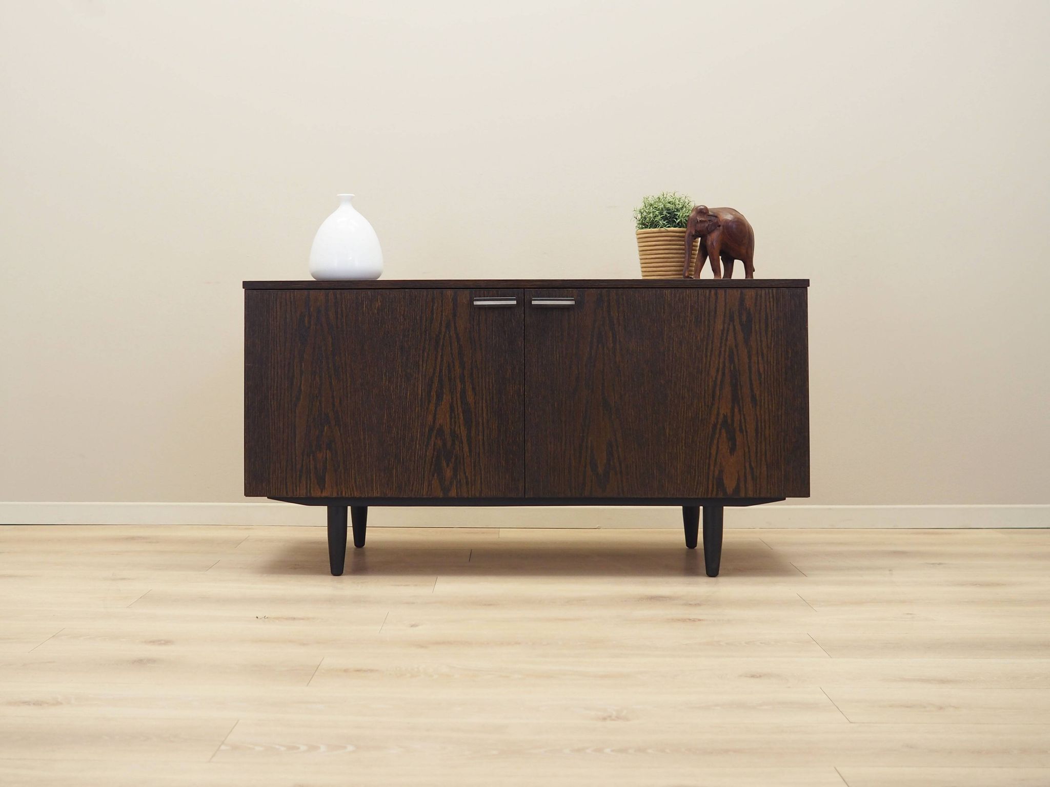 Armoire danoise en chêne, années 1970
