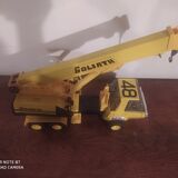 Camion grue Goliath