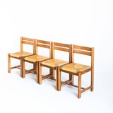 Ensemble table extensible et  4 chaises au design rationaliste en bois d'orme massif. France, 70's