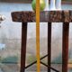 Table haute tripode brutaliste en bois et métal, 74 cm