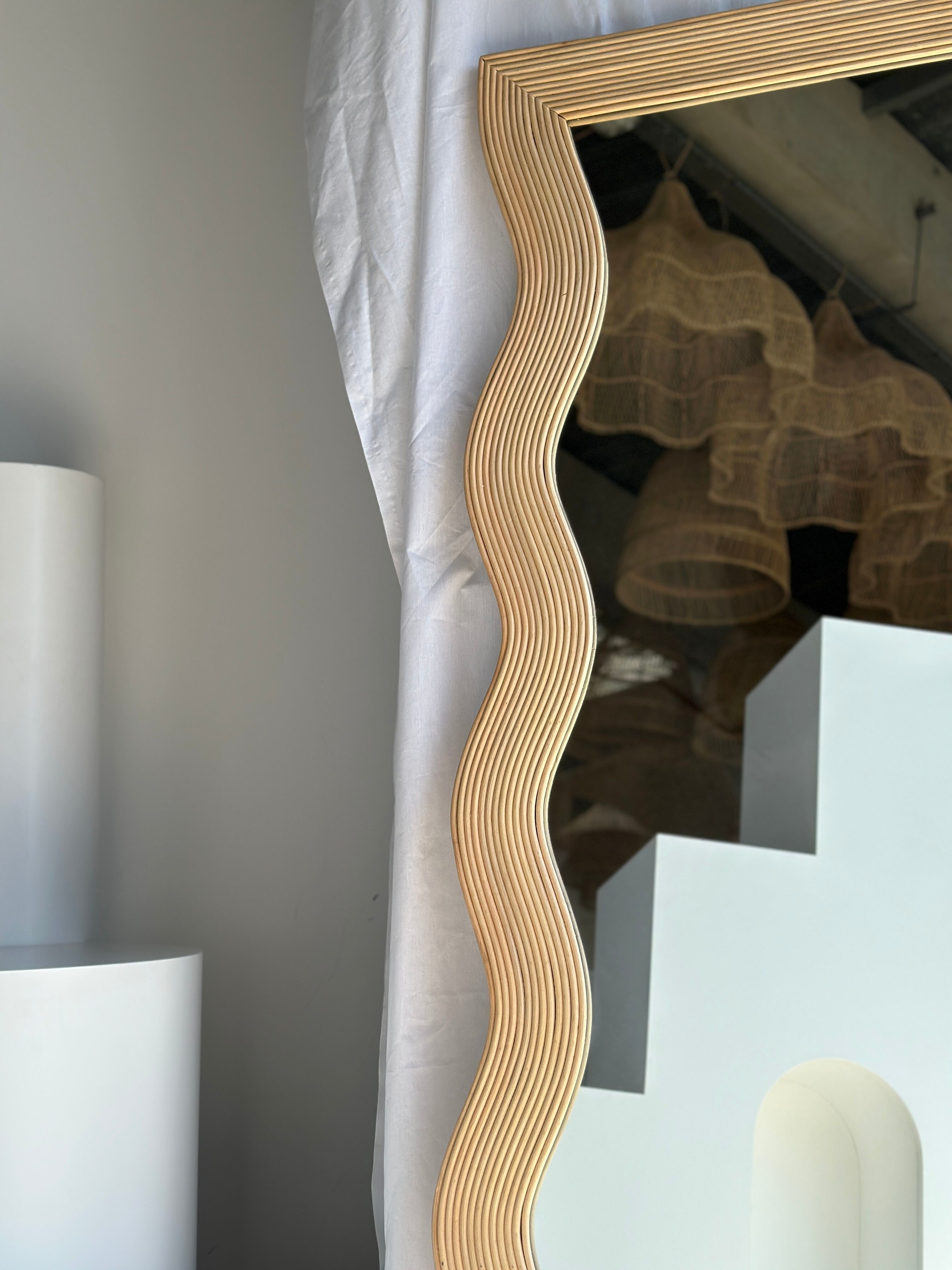 Zigzag rattan foot mirror H:182cm